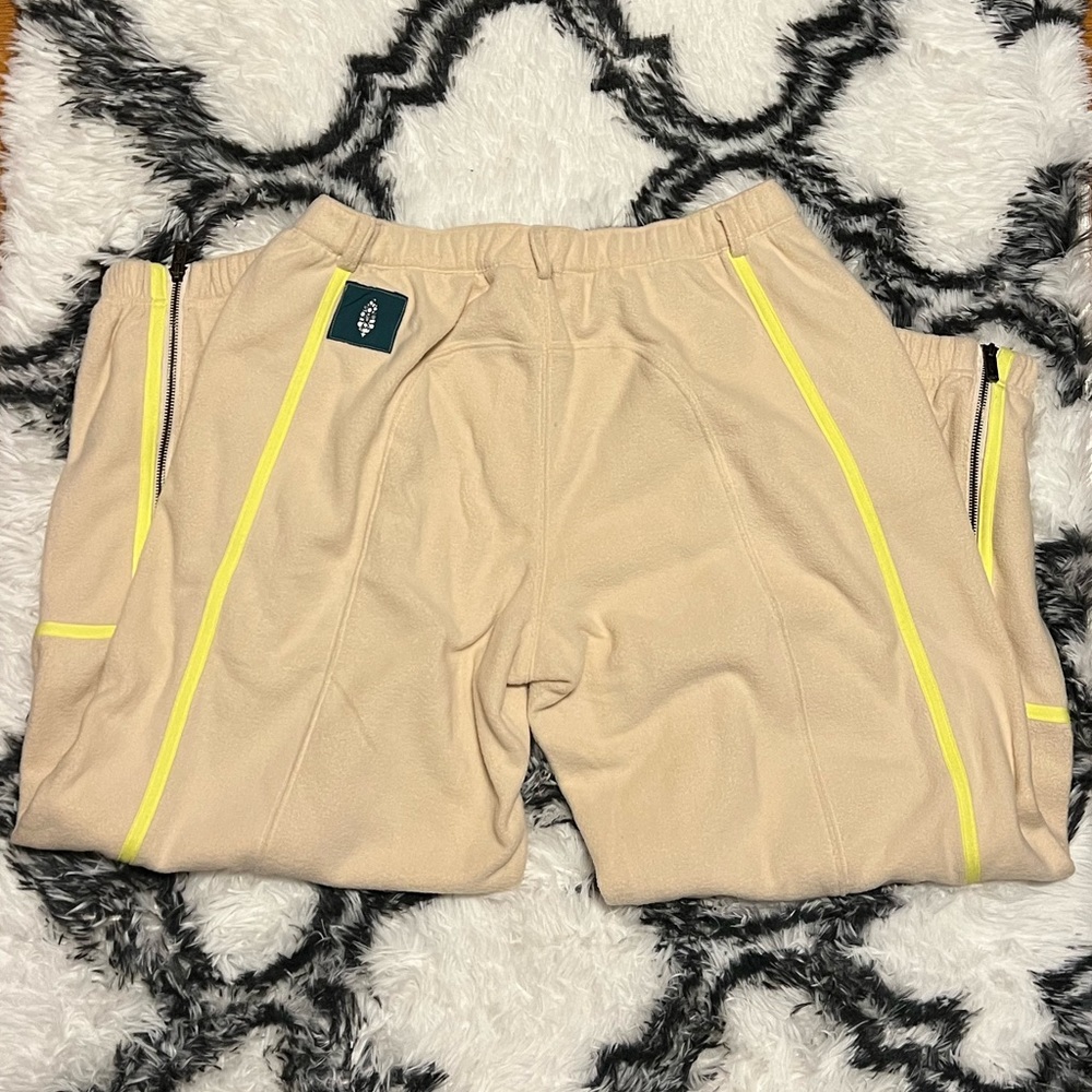 NWOT Free People Movement Arena Pants - Picture 4 of 6
